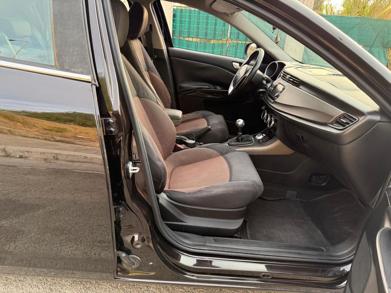 Alfa Romeo Giulietta 1.6 JTDm-2 105 CV Distinctive
