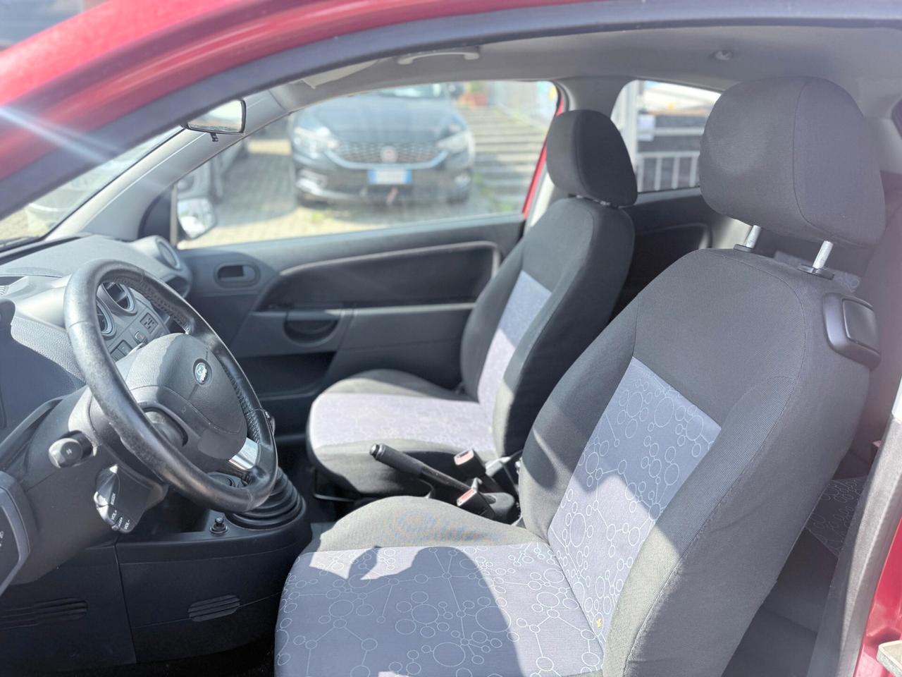 Ford Fiesta 1.2 BENZINA NEOP.