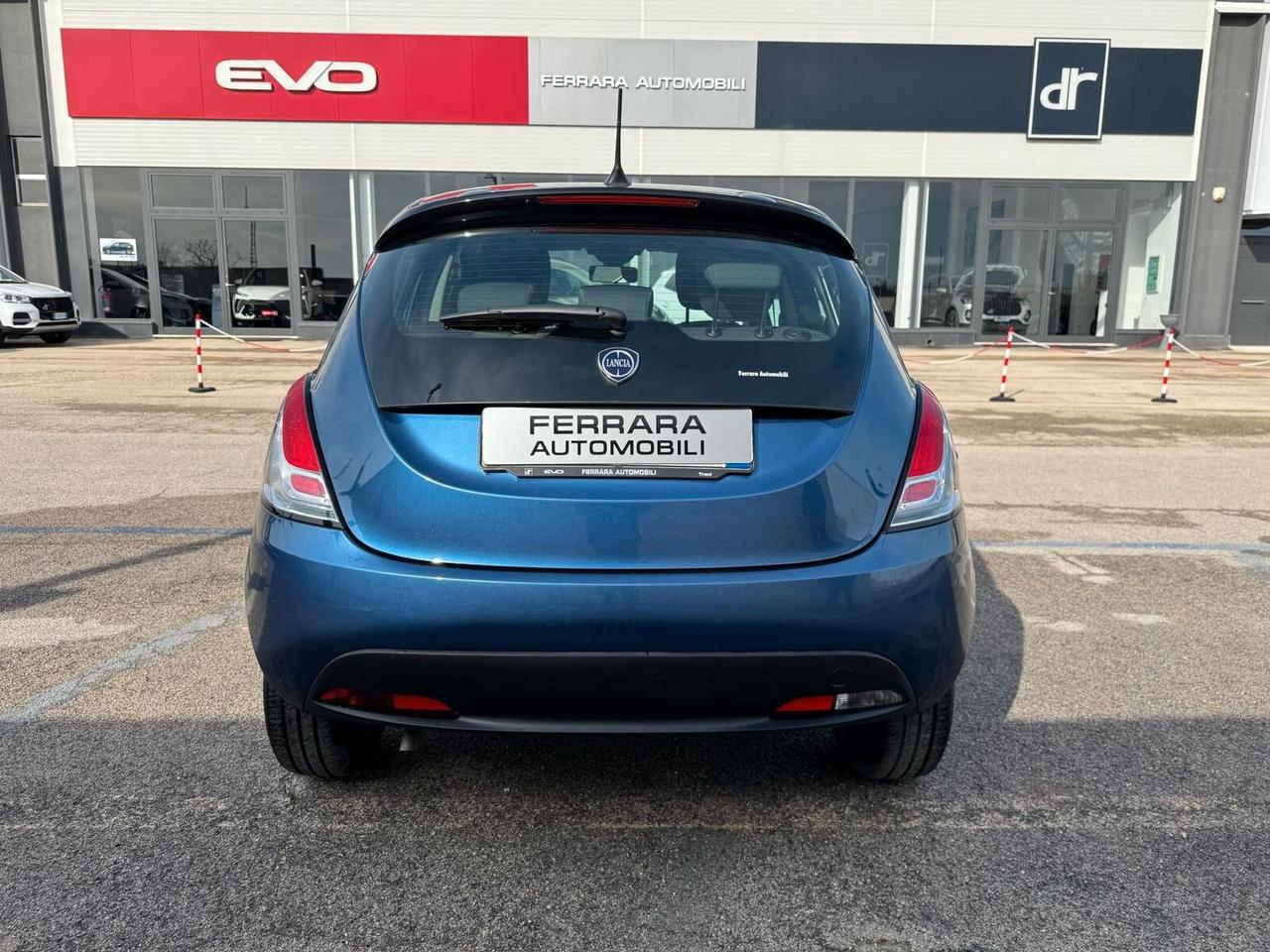 Lancia Ypsilon 1.0 FireFly 5 porte S&S Hybrid Silver Plus