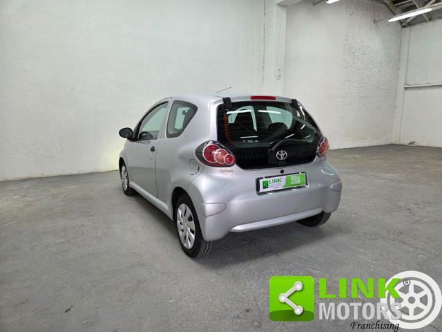 TOYOTA Aygo Active Connect GARANZIA NEOPATENTATI