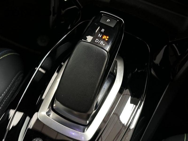 Peugeot 2008 motore elettrico 136 cv GT Full Led Tetto Neopat.