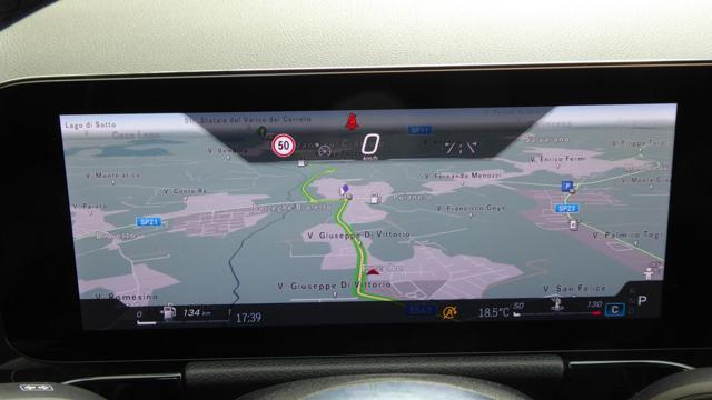 MERCEDES-BENZ GLA 180 d Automatic Progressive Advanced