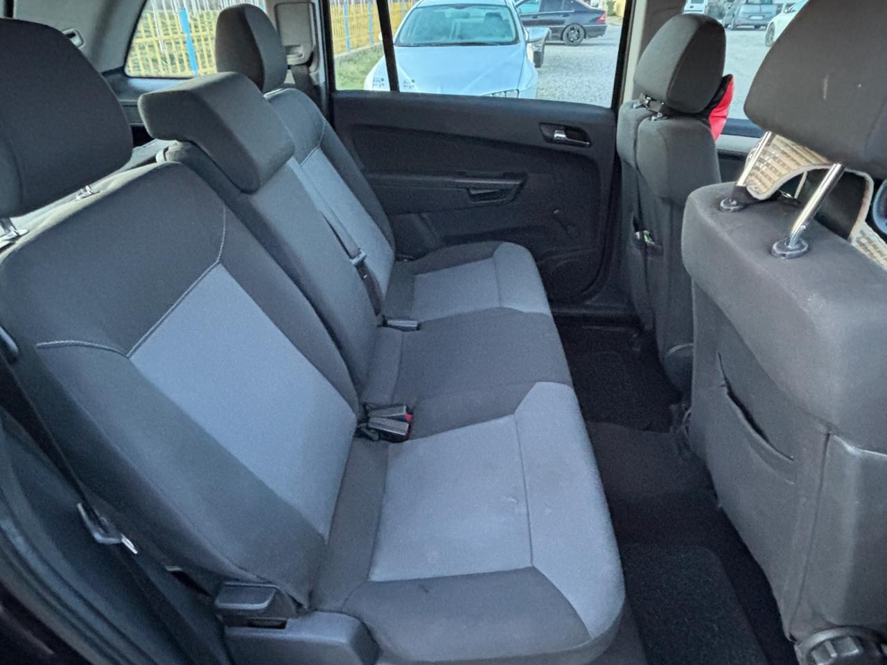 Opel Zafira 1.6 16V VVT Cosmo