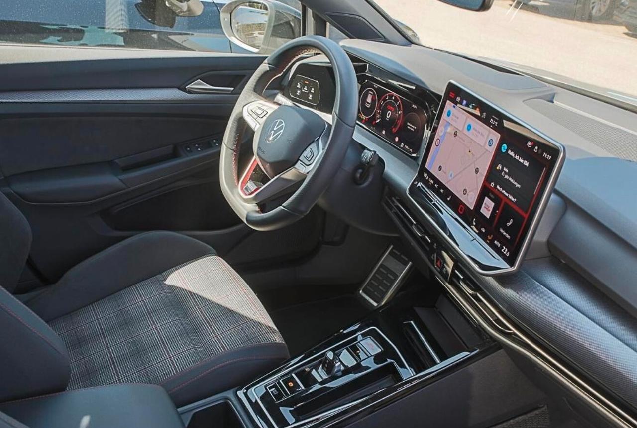 Volkswagen Golf 2.0 8.5 TSI GTI DSG TETTO NAVI