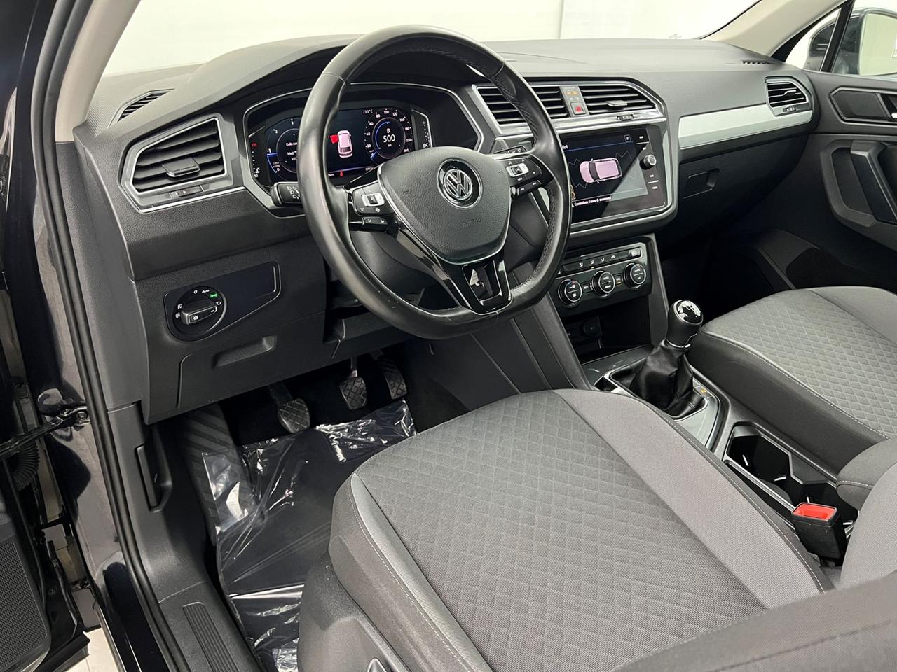 VOLKSWAGEN Tiguan II 2016 Tiguan 2.0 tdi Business 150cv