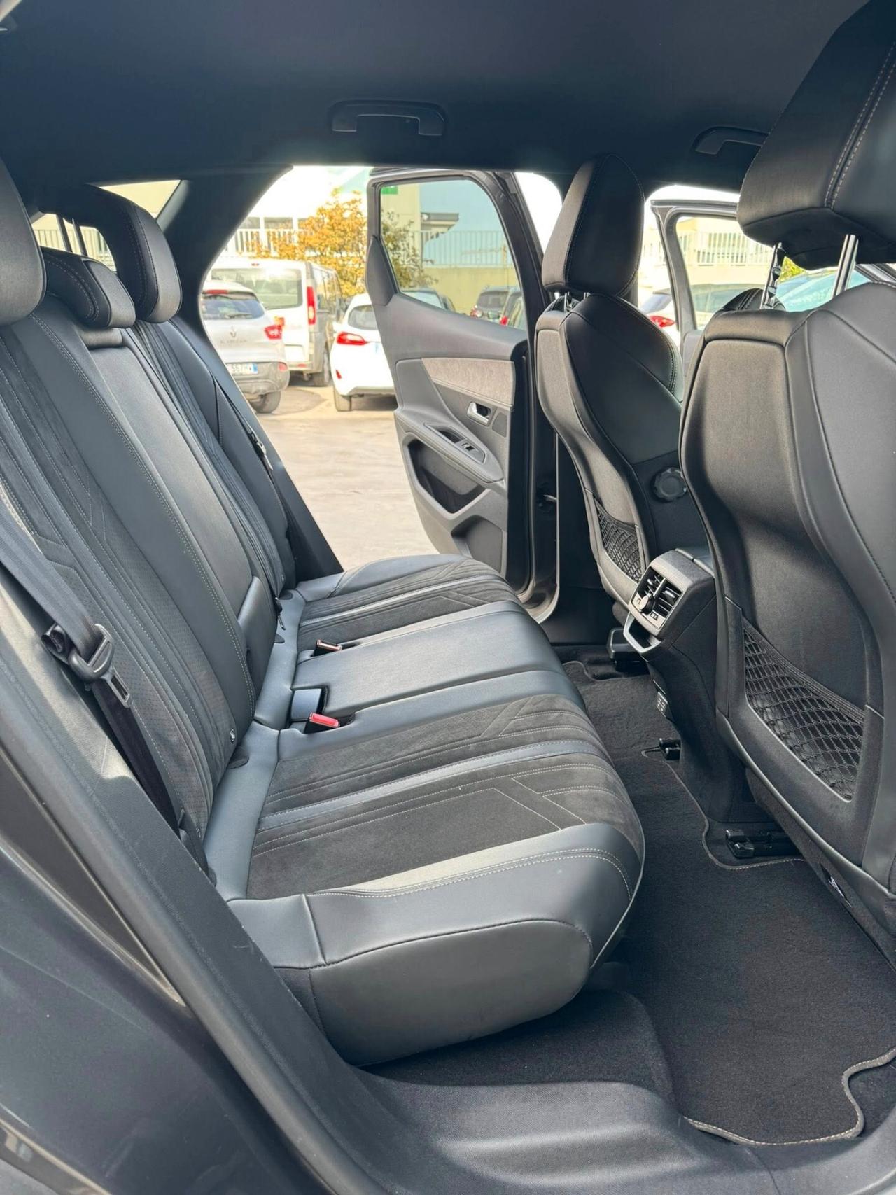 Peugeot 3008 BlueHDi 130 S&S EAT8 GT