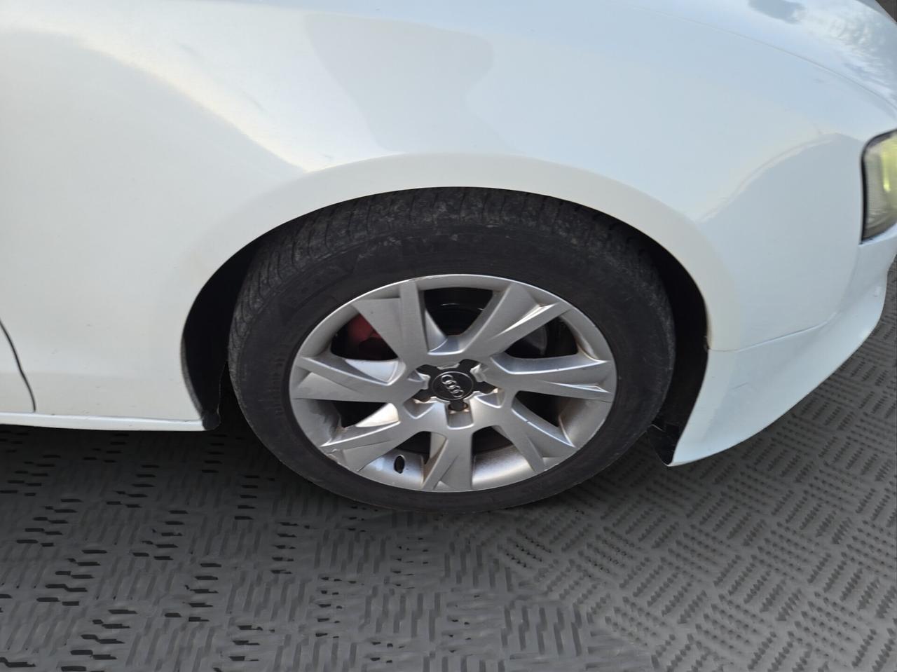 Audi A5 2.0 TFSI 180 CV Ambition