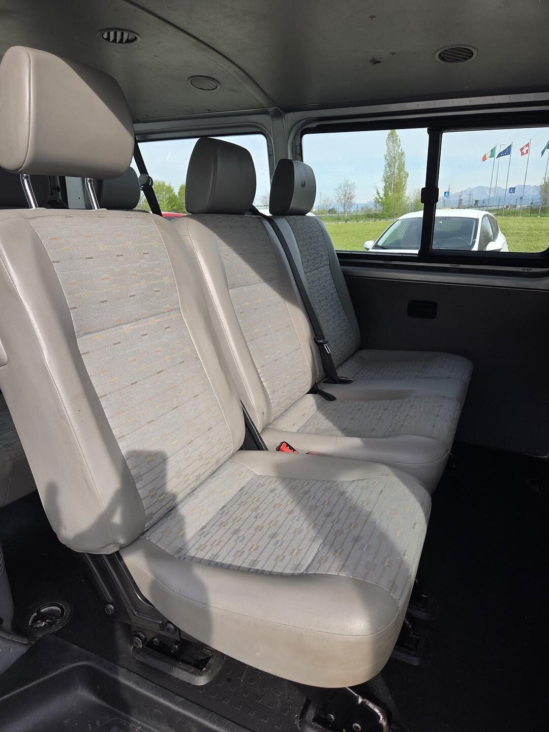 VOLKSWAGEN T5 CARAVELLE 2.0TDI 102CV 9 POSTI