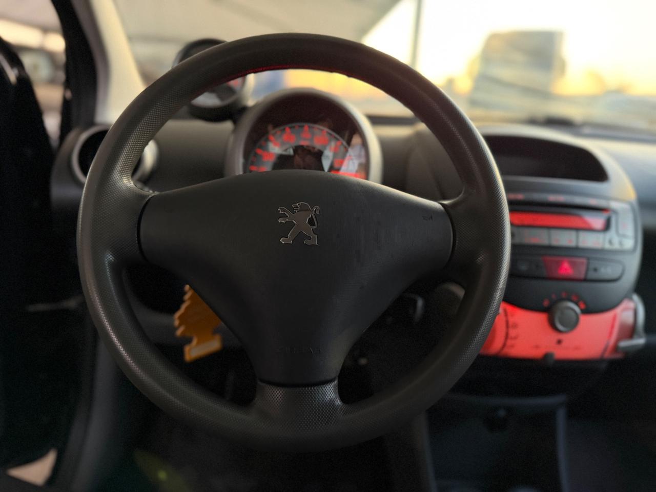 Peugeot 107 1.0 68CV Plaisir 5 Porte