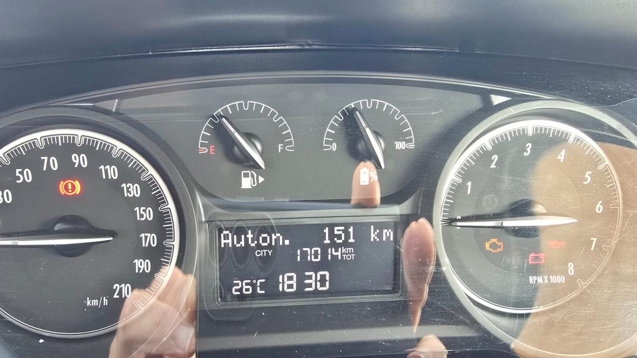 Lancia Ypsilon 1.0 FireFly 5 porte S&S Hybrid Ecochic Silver