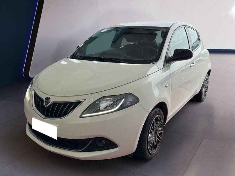 Lancia Ypsilon III 2021 1.0 firefly hybrid Gold Plus s&s 70cv 5p.ti