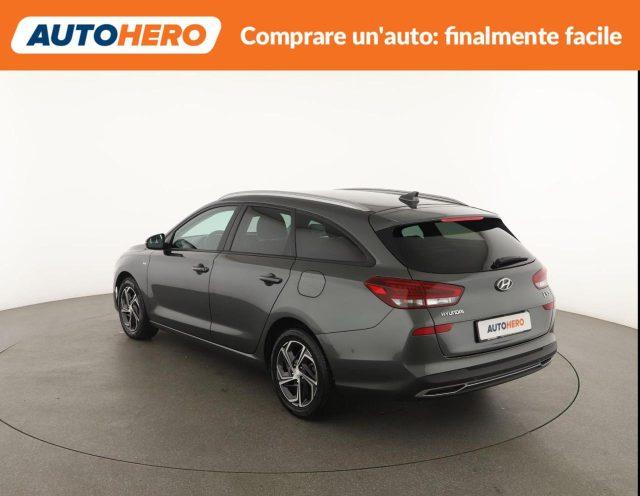 TOYOTA Auris Touring Sports 1.8 Hybrid Lounge