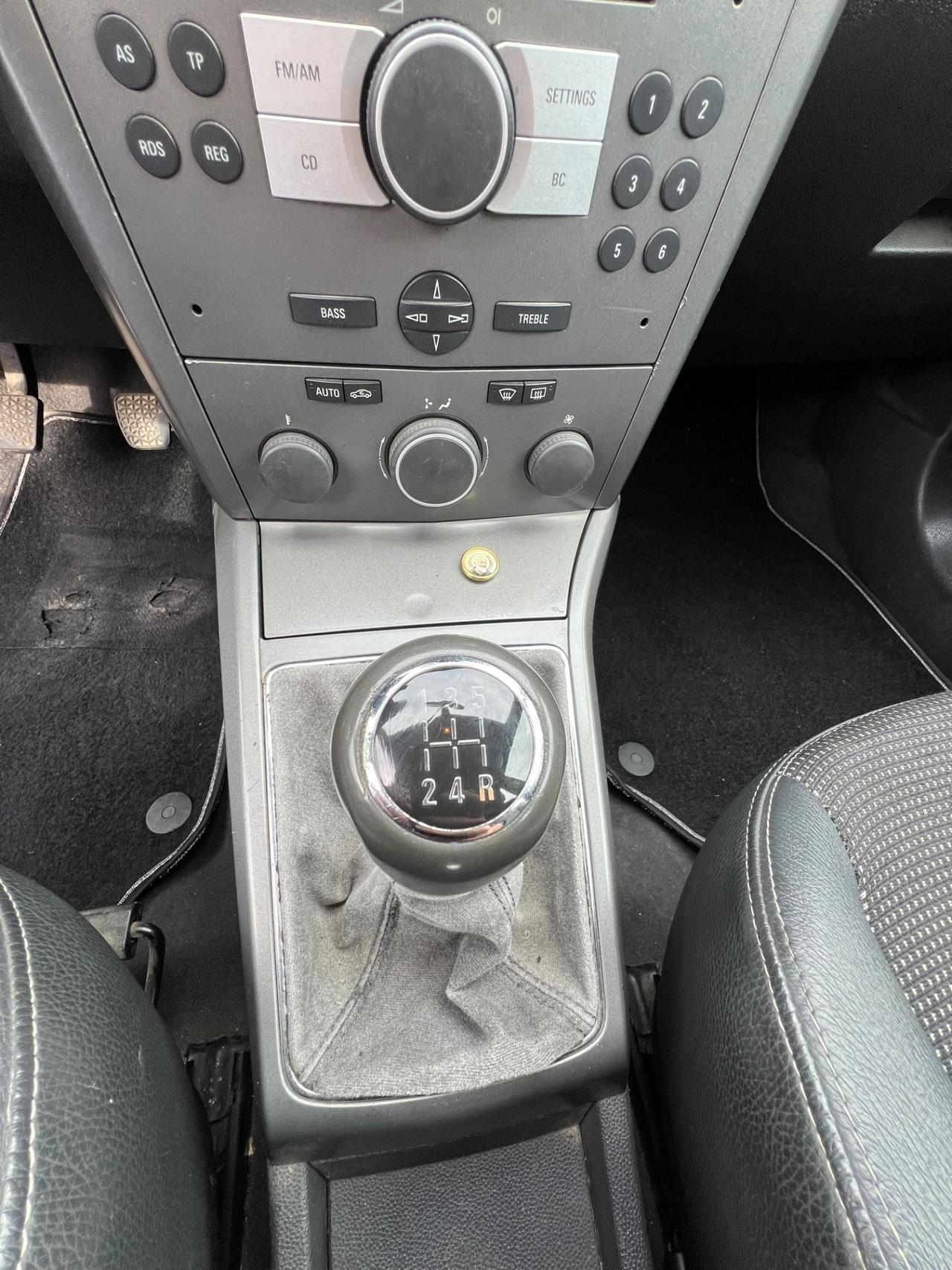 Opel Astra 1.7 CDTI 101CV 5 porte Cosmo