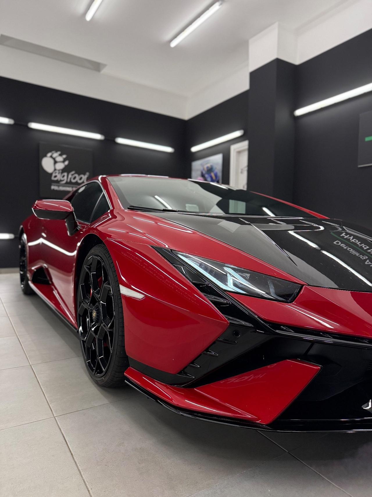Lamborghini Huracán 5.2 V10 Tecnica RWD Coupé