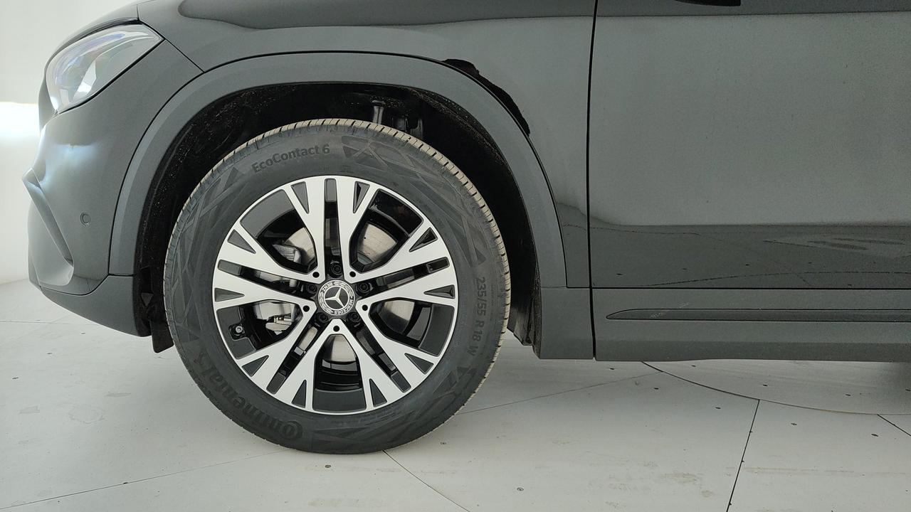 Mercedes-Benz GLA 200 d automatic