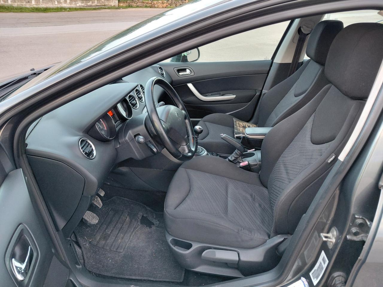 Peugeot 308 1.6 8V e-HDi 112CV Stop&Start 5p. Allure