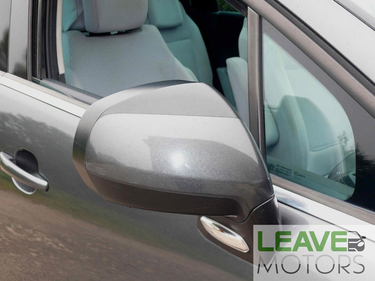 Peugeot 5008 2.0 HDi 150CV Féline (M1468)