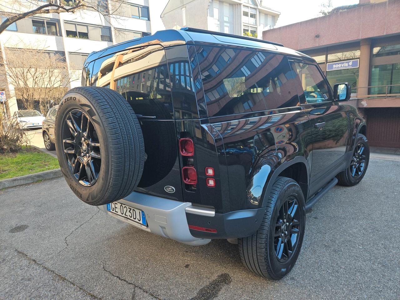 Land Rover Defender 90 3.0D I6 200 CV AWD Auto X-Dynamic SE