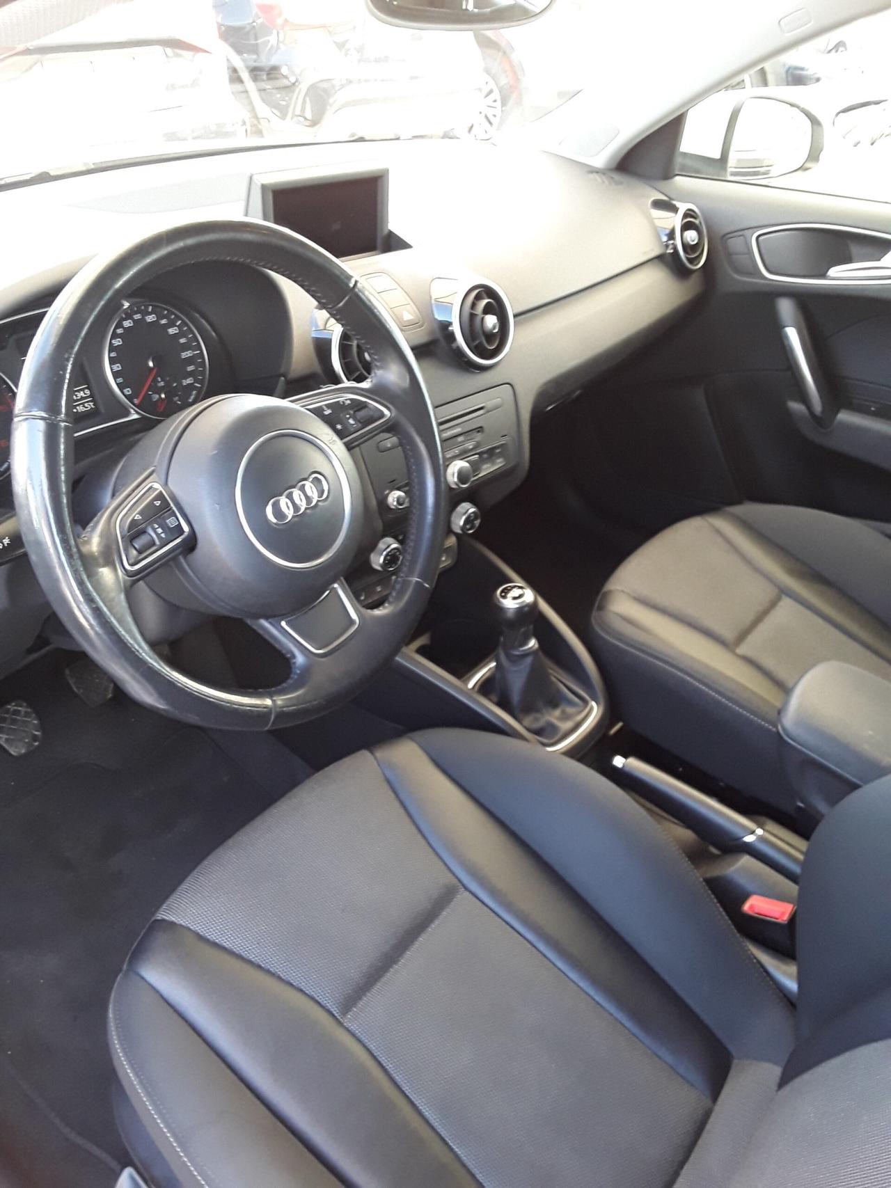 AUDI A1 SPORTBAK 1.6 TDI Allestimento AMT