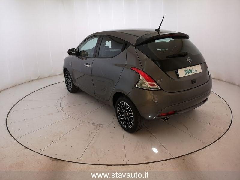 Lancia Ypsilon 1.0 FireFly 5 porte S&S Hybrid Platino