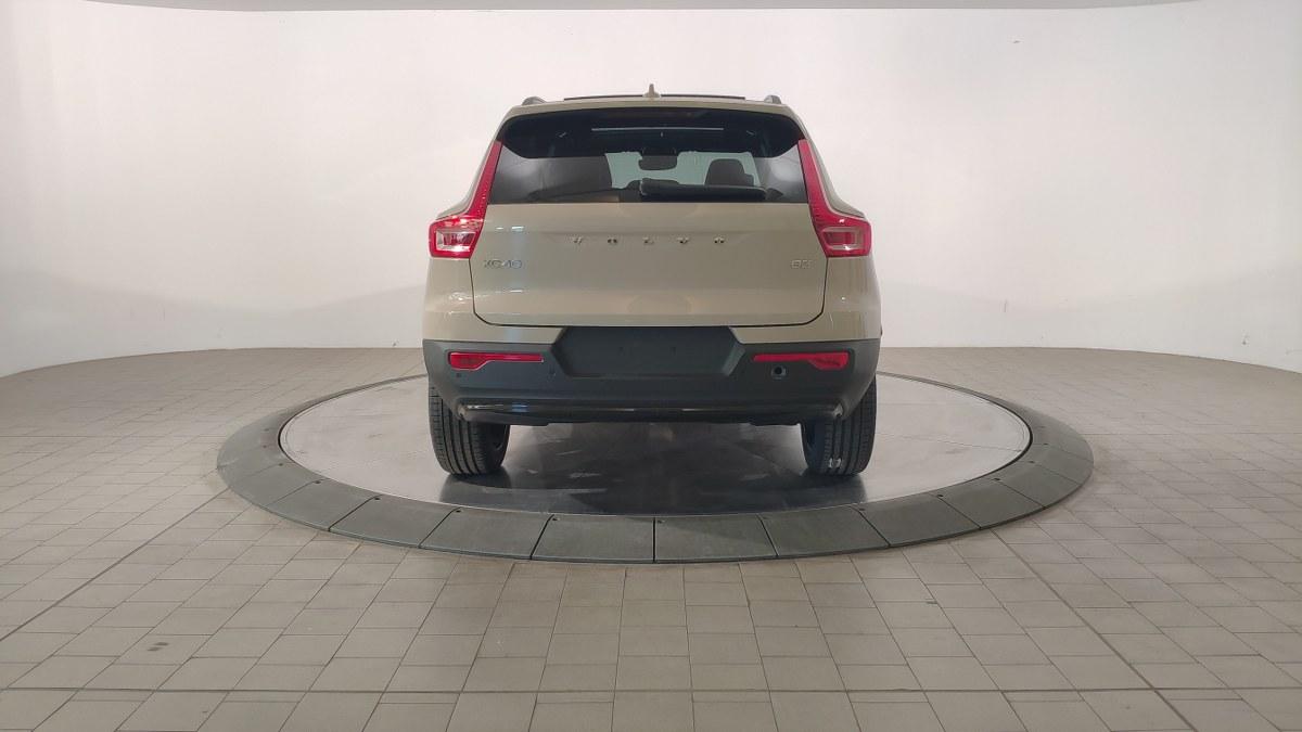VOLVO Xc40 B3 Mild Hybrid Automatico Ultra Dark