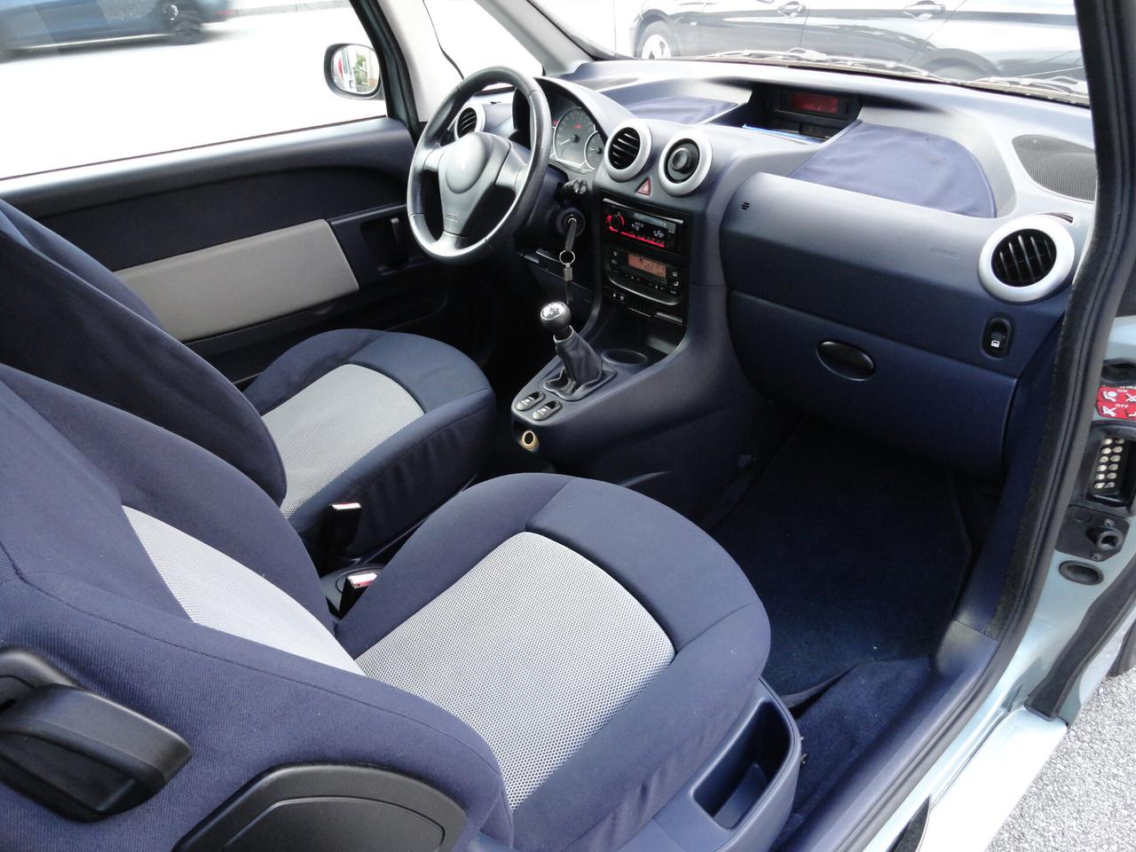 Peugeot 1007 1.4 Trendy