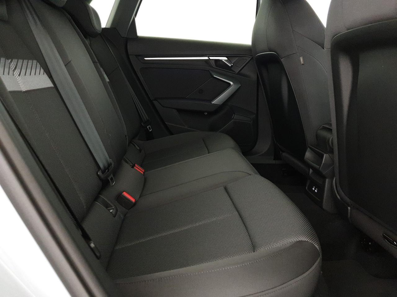 Sportback 2.0TDI 150CV S tronic Business Advanced