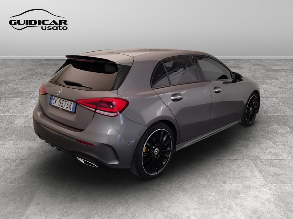 Mercedes-Benz Classe A - W177 2018 - A 220 d Premium 4matic auto