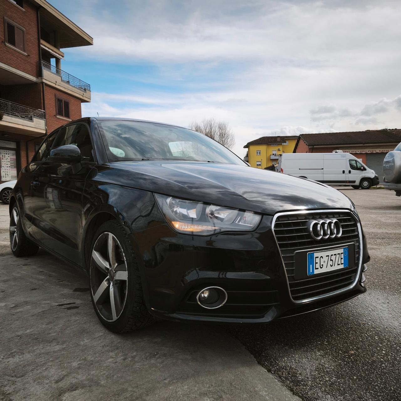 Audi A1 1.6 TDI 105 CV Ambition 3 p E5