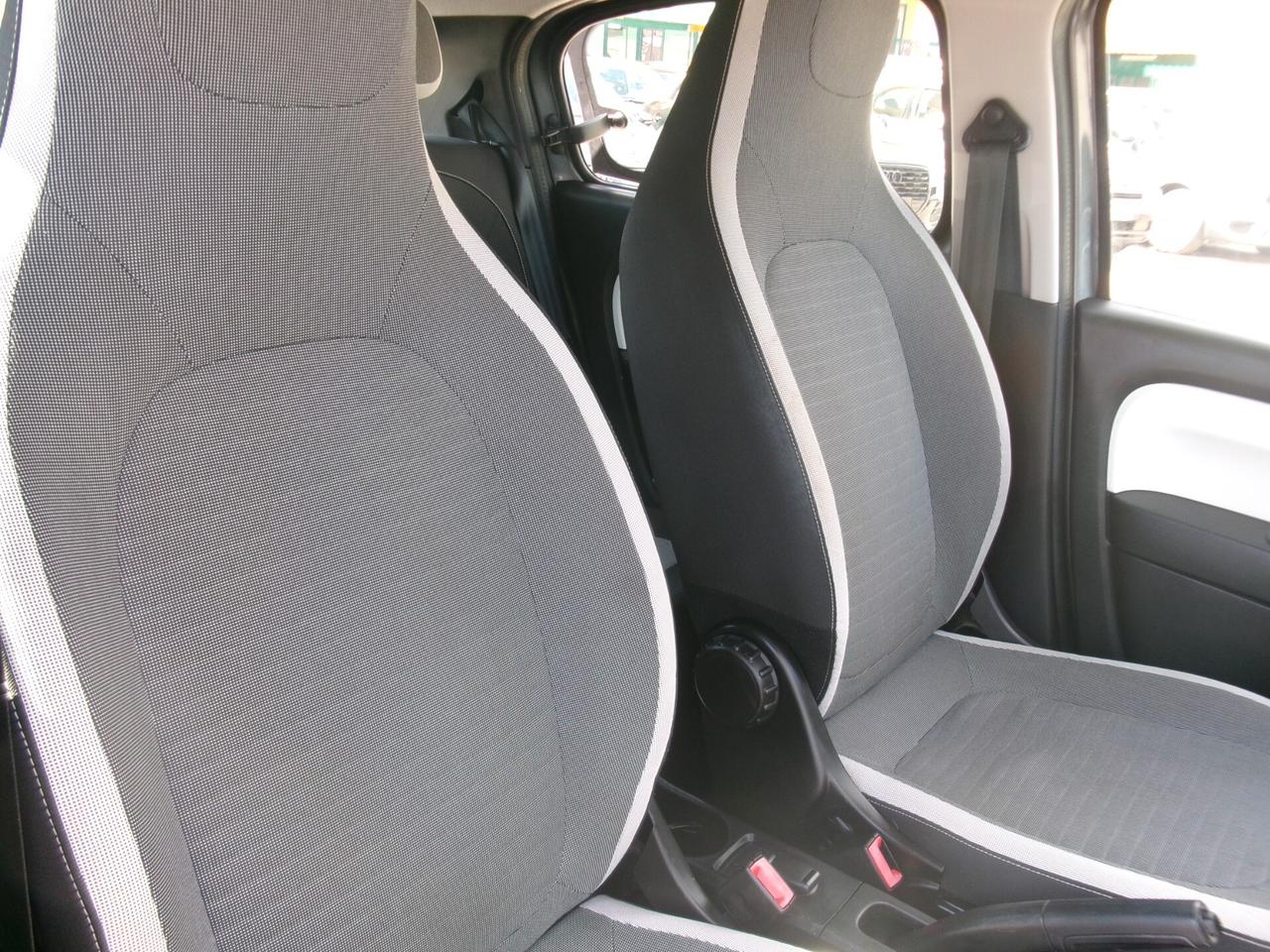 Renault Twingo 0.9 TCE 90CV GPL DI SERIE NAVIGATORE/RETROCAMERA