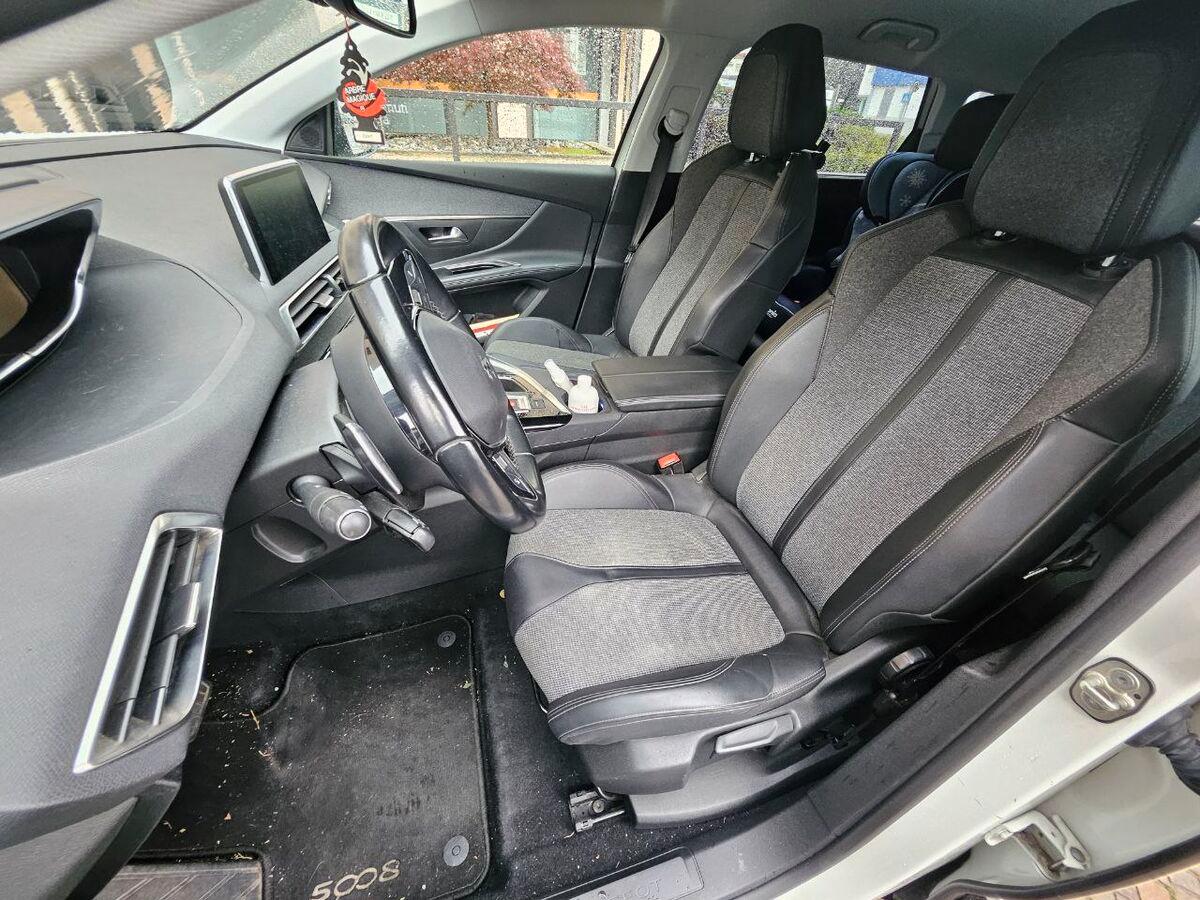 Peugeot 5008 1.2 pt t Allure s&s 130cv 7p.ti eat8