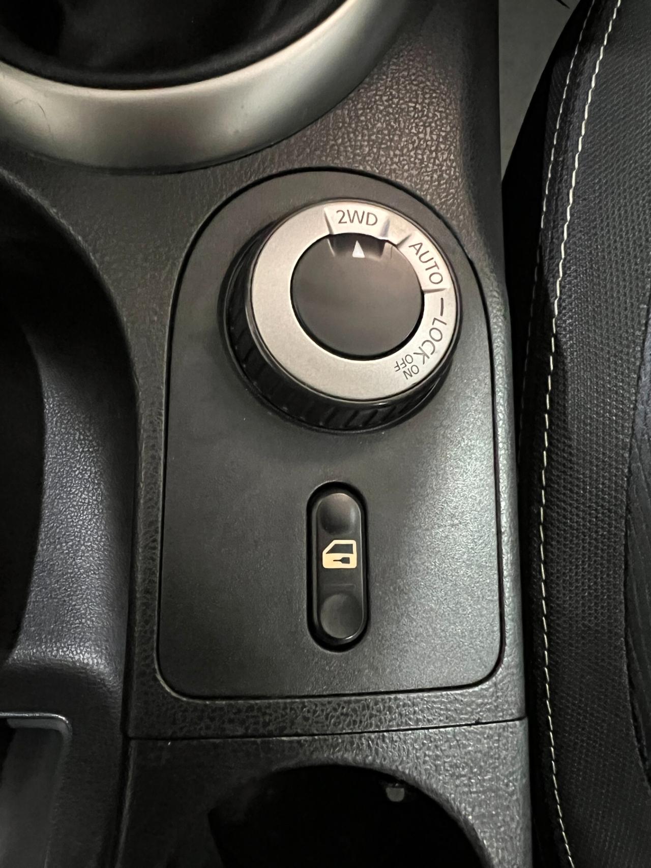 Nissan Qashqai 2.0 150 CV - Tekna - 2010