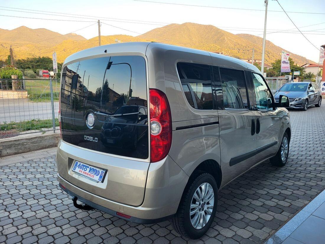 Fiat Doblo Doblò 1.6 MJT 5 POSTI Emotion con GANCIO TRAINO