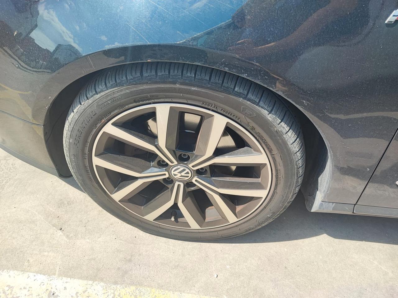 Volkswagen Passat 2.0 TDI DPF Var. Highline