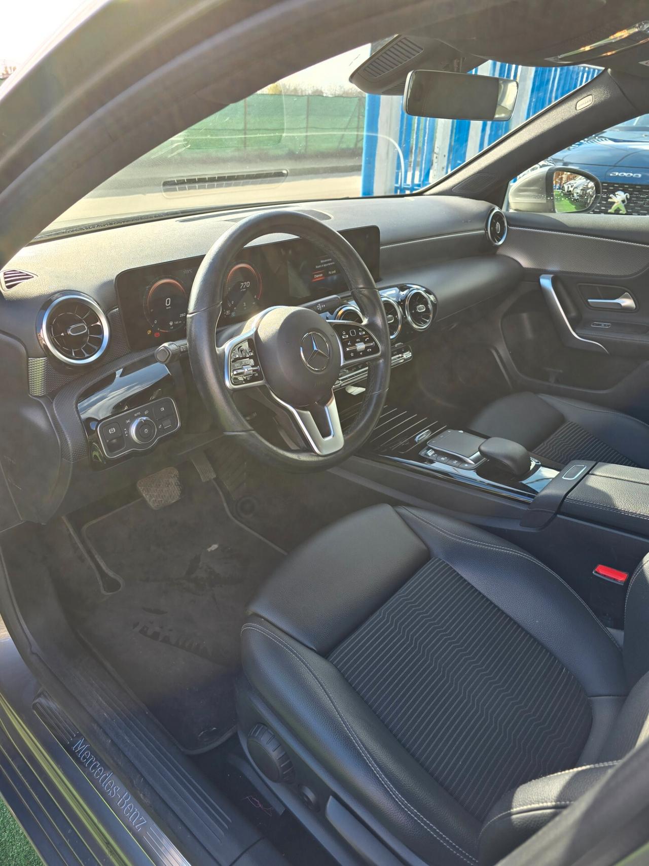 Mercedes-benz A 180 A 180 d Automatic Premium (motore mercedes )