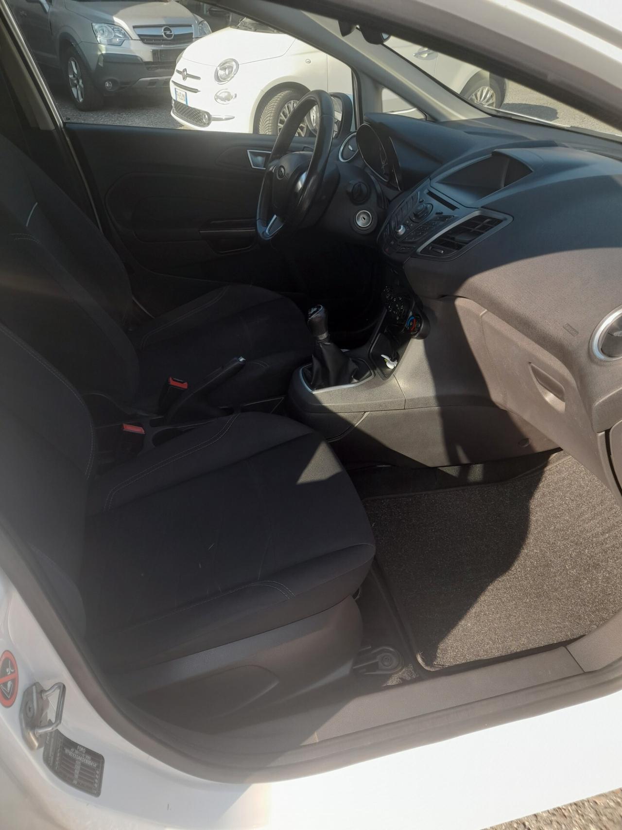Ford Fiesta 1.5 TDCi 75CV 5 porte