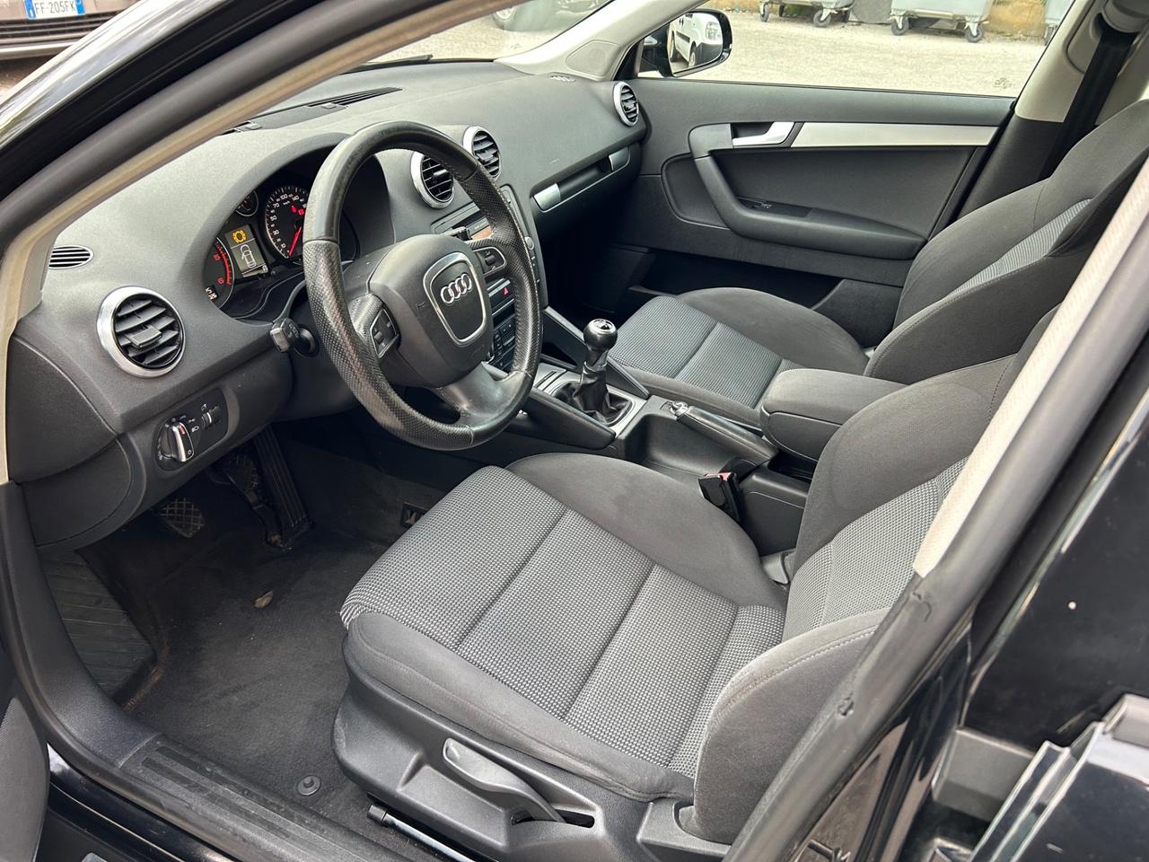 Audi A3 SPB 1.6 TDI 105 CV CR Ambiente Euro5