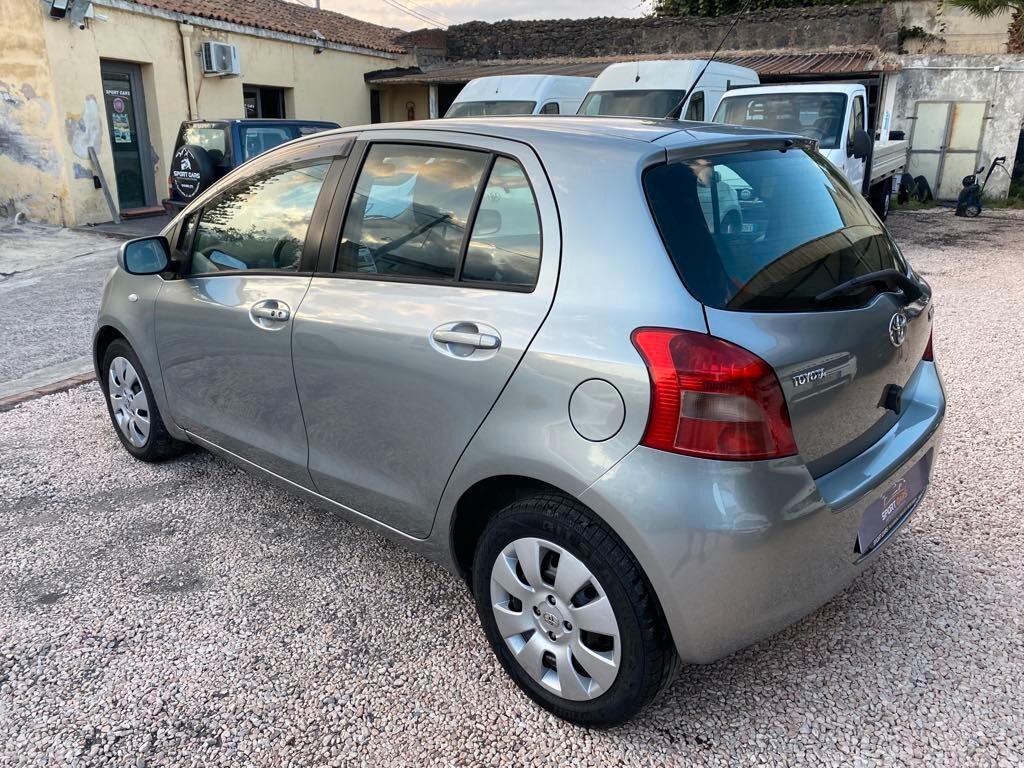 Toyota Yaris 1.4 D-4D 5 porte Sol