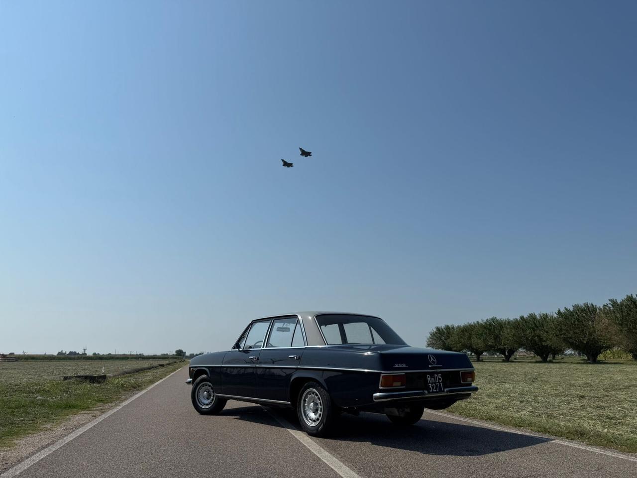Mercedes 200/8 W115 '68 Prima Serie