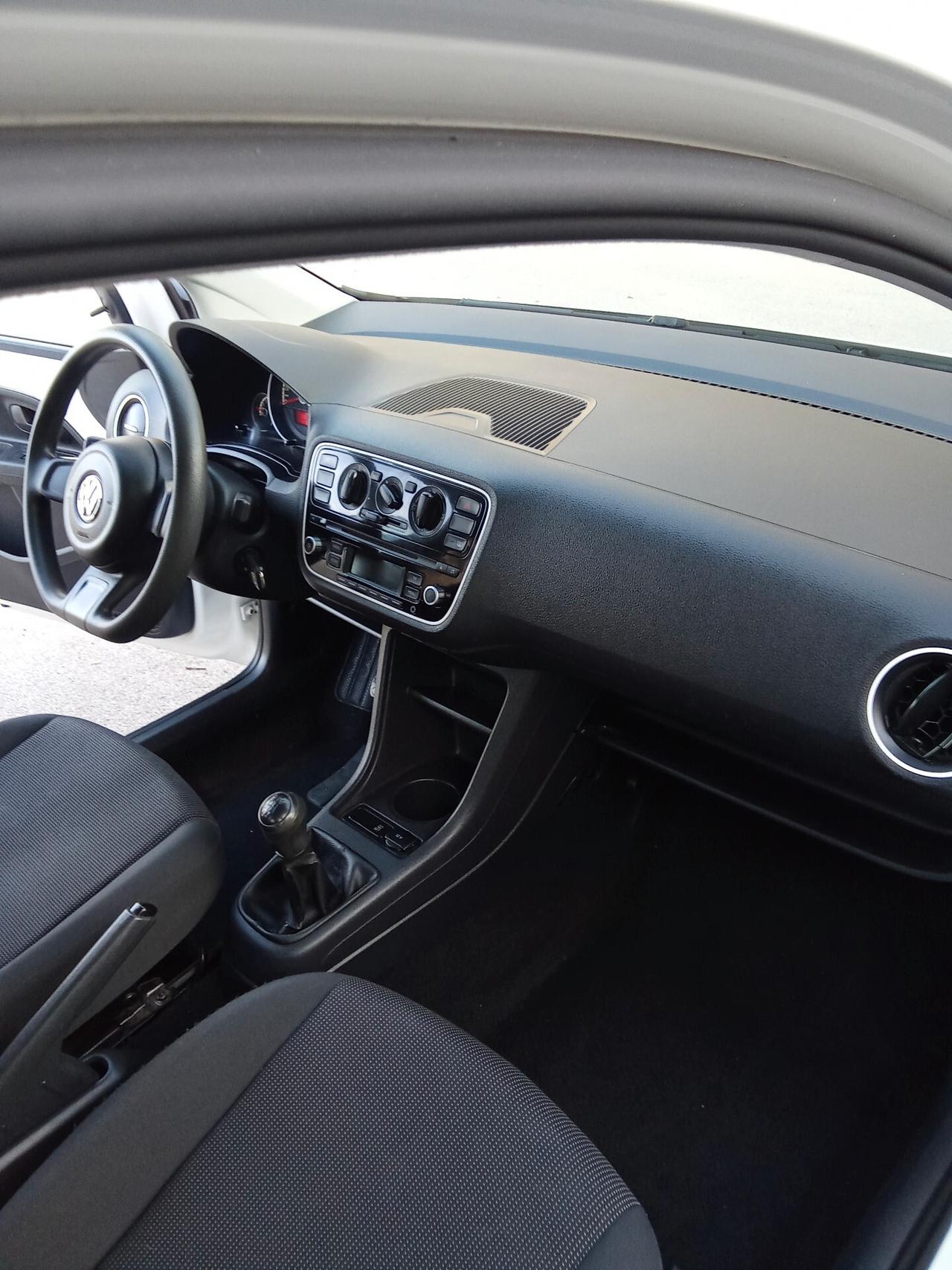 Volkswagen up! 1.0 5p. eco move 015