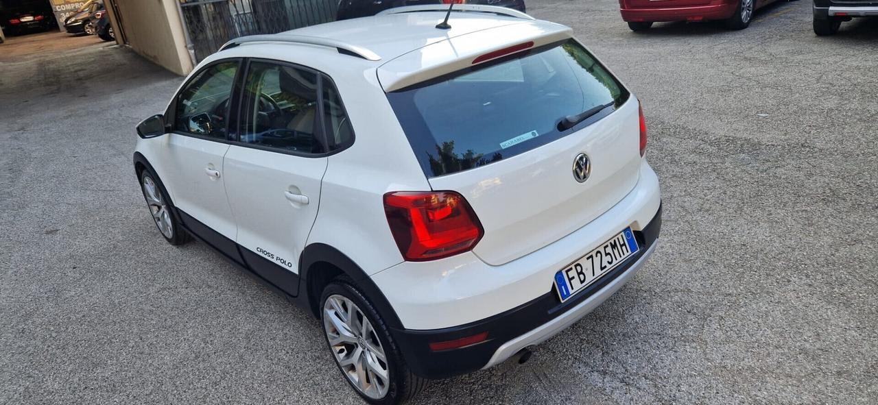 Volkswagen Polo Cross 1.4 TDI 90 CV 5p. Business N