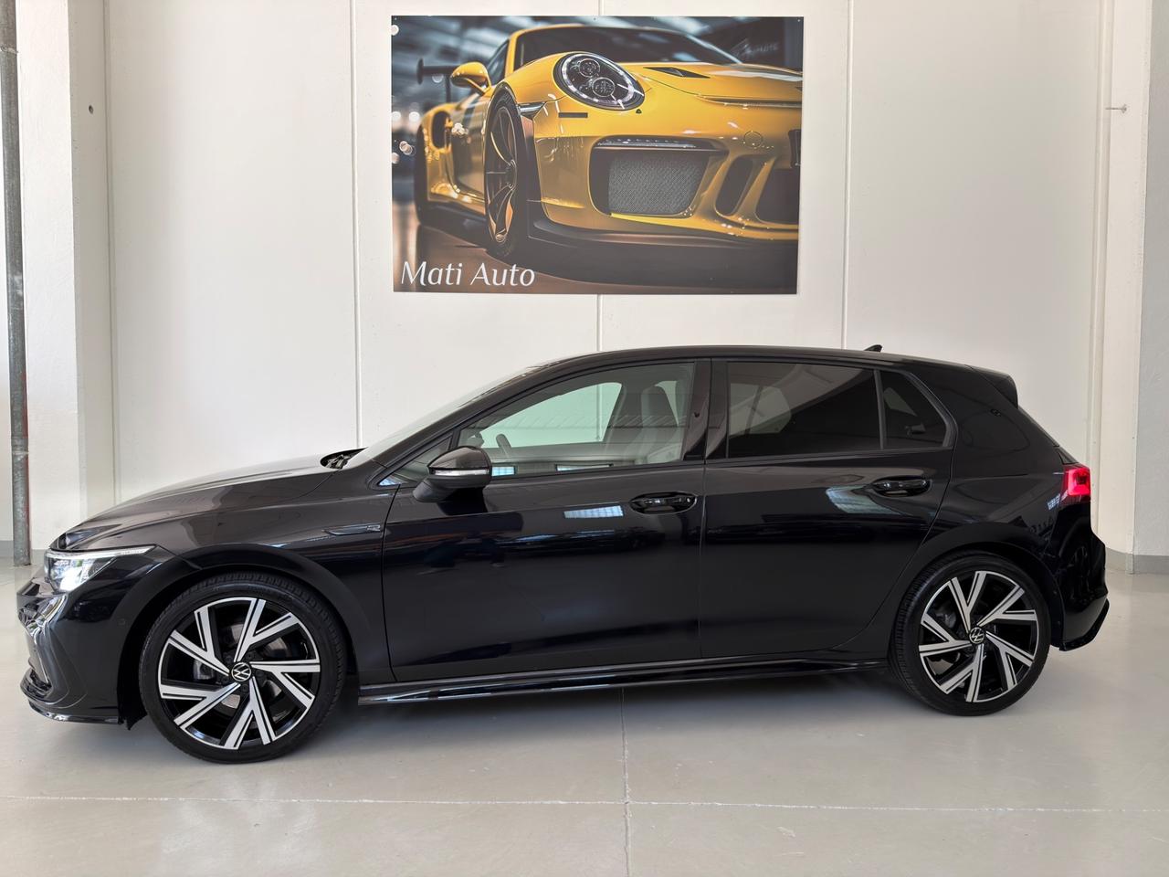 Volkswagen Golf 1.5 eTSI 150 CV EVO ACT DSG R-Line