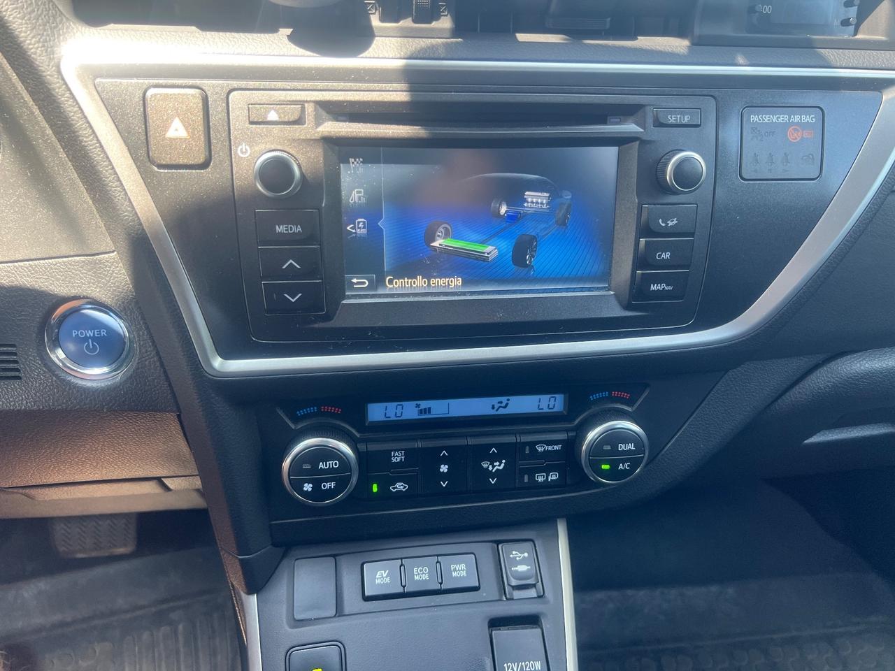 Toyota Auris 1.8 Hybrid Lounge