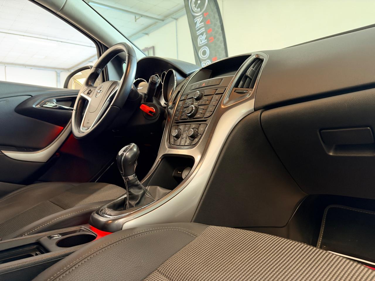 Opel Astra 1.4 Turbo 140CV 5 porte Cosmo