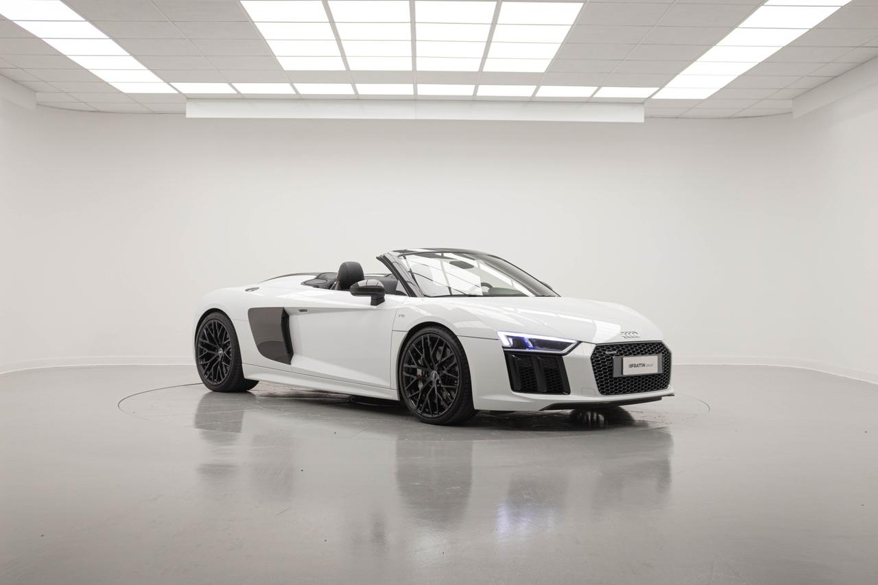 AUDI R8 SPYDER 5.2 FSI QUATTRO S TRONI