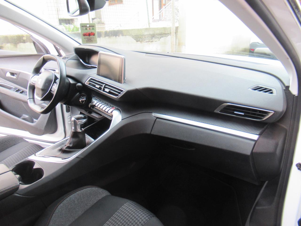 Peugeot 3008 1.6 BlueHDi 120 S&S Business