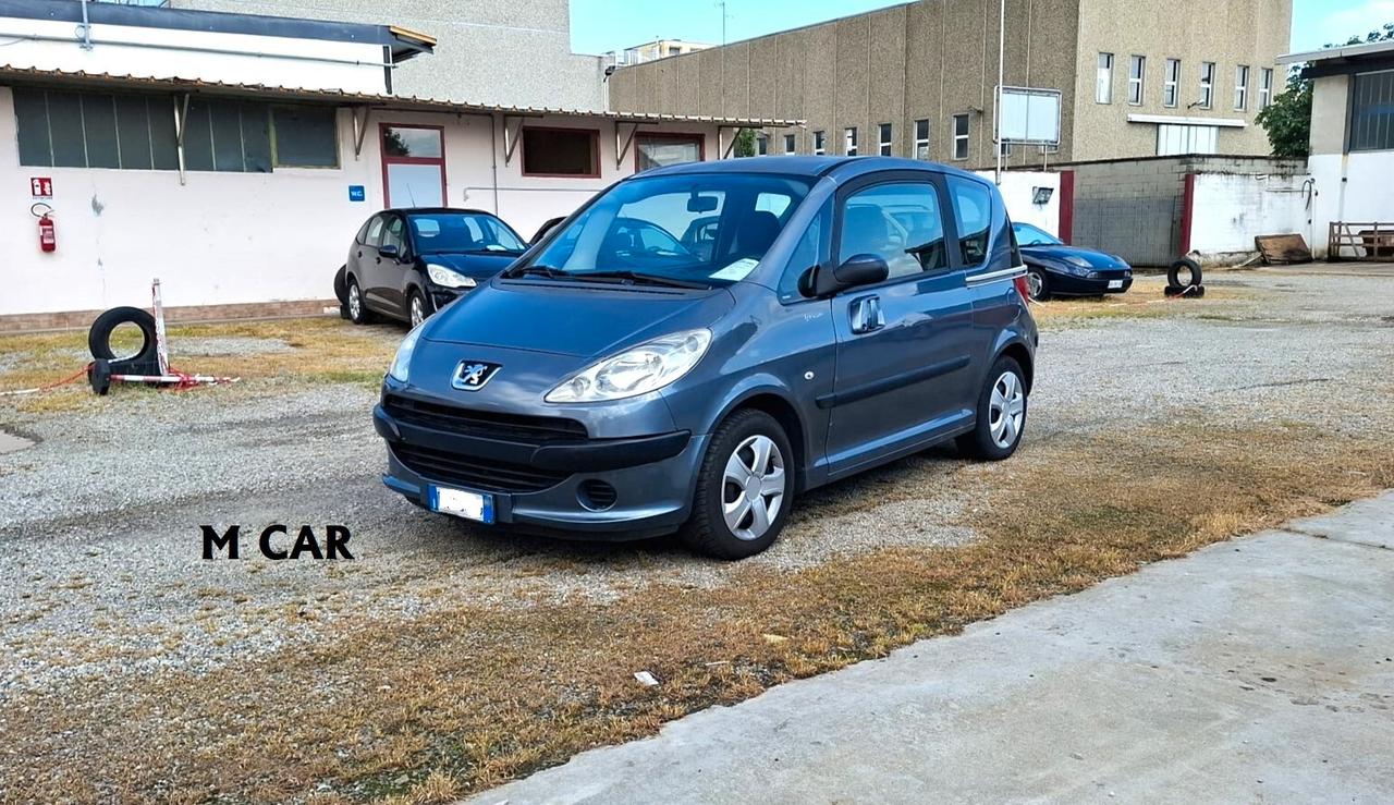Peugeot 1007 1.4 Freddy