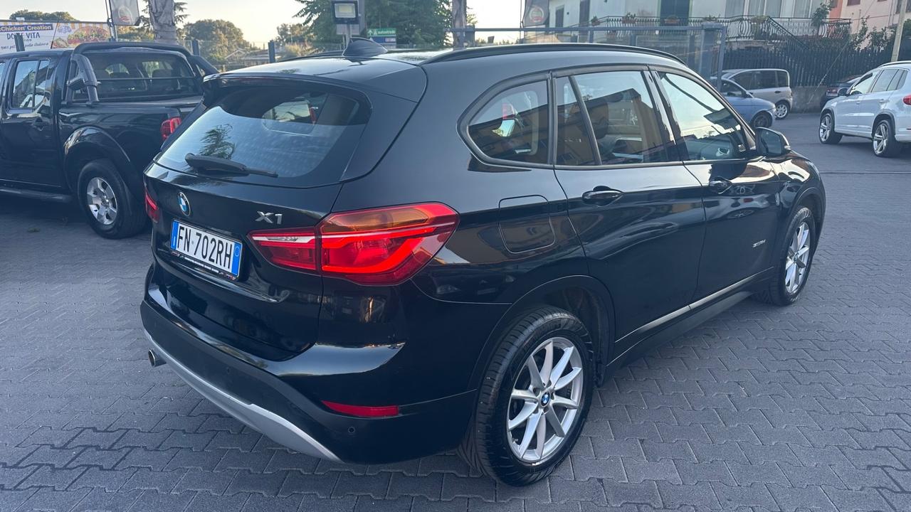 Bmw X1 sDrive18d xLine