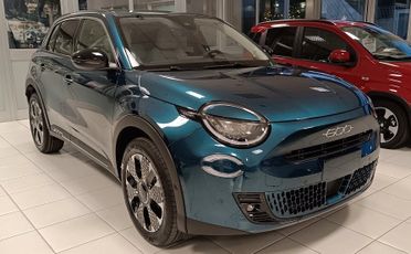 Fiat 600 Hybrid DCT MHEV La Prima