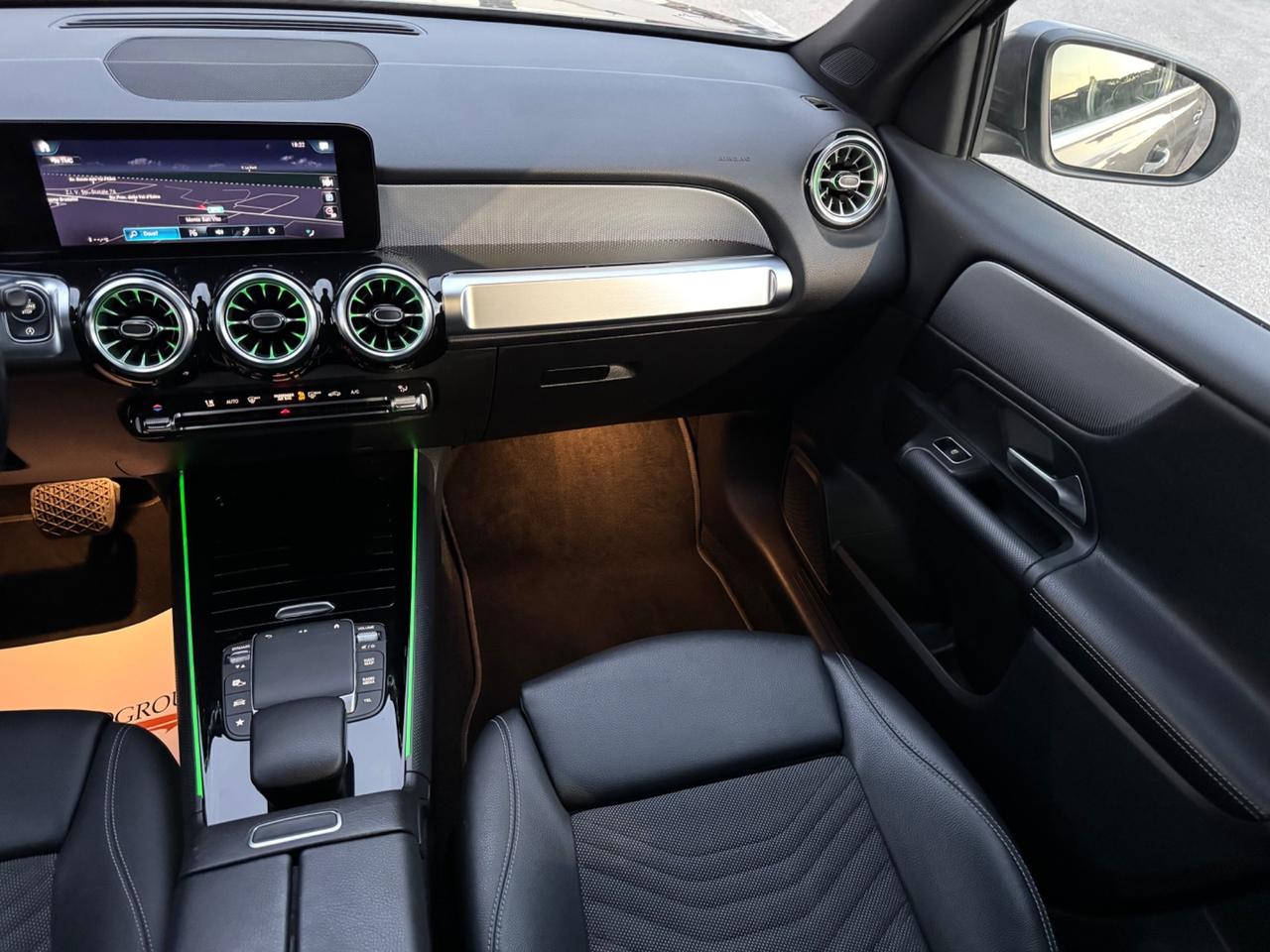 MERCEDES GLB 180d Sport - Luci Ambient Navi 18